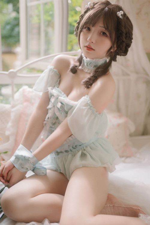 Read more about the article Cosplay 花玲 豌豆公主仆